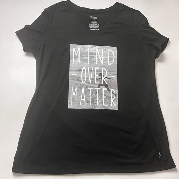 Danskin Now Women’s Short Sleeve Black Graphic V-neck Athletic Workout Tee
Sz L - Picture 2 of 8